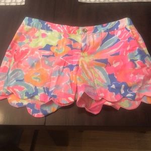 Lilly Pulitzer The Buttercup Short Scalloped